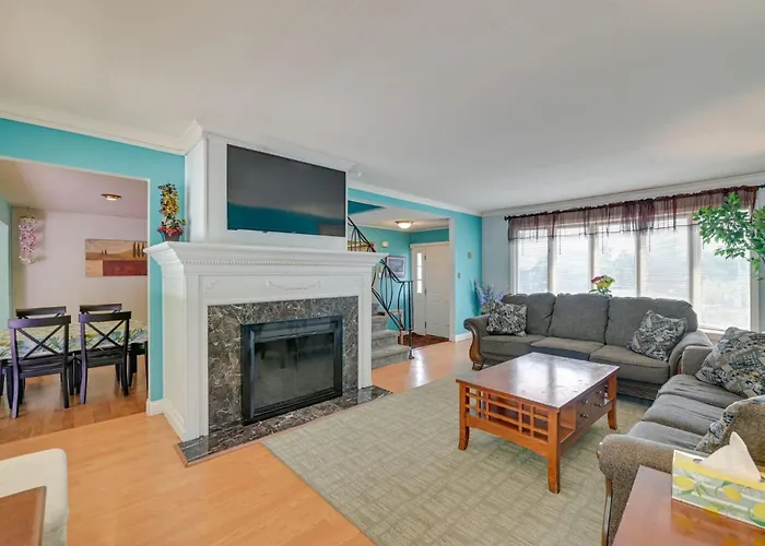 Pinebrook - Three Bedroom House