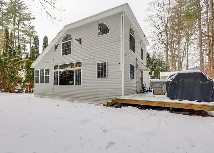 Walk To Lake George Beach: Quiet Family Retreat
